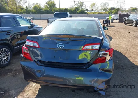 2012 Toyota Camry Le z USA, uszkodzony, nr VIN 4T1BF1FK4CU039043